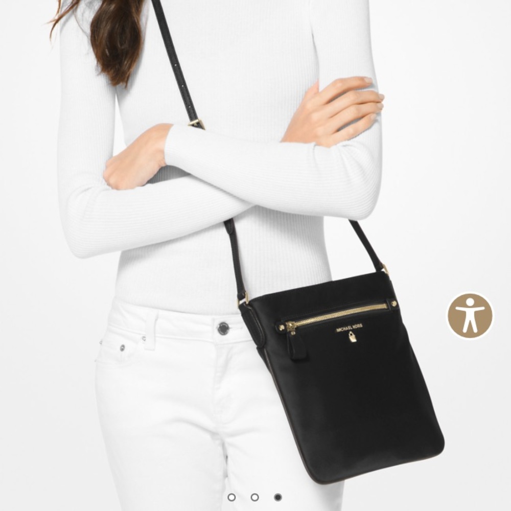 🆕 Michael Kors Kelsey Nylon Minimalist Black Crossbody Bag - Picture 3 of 13